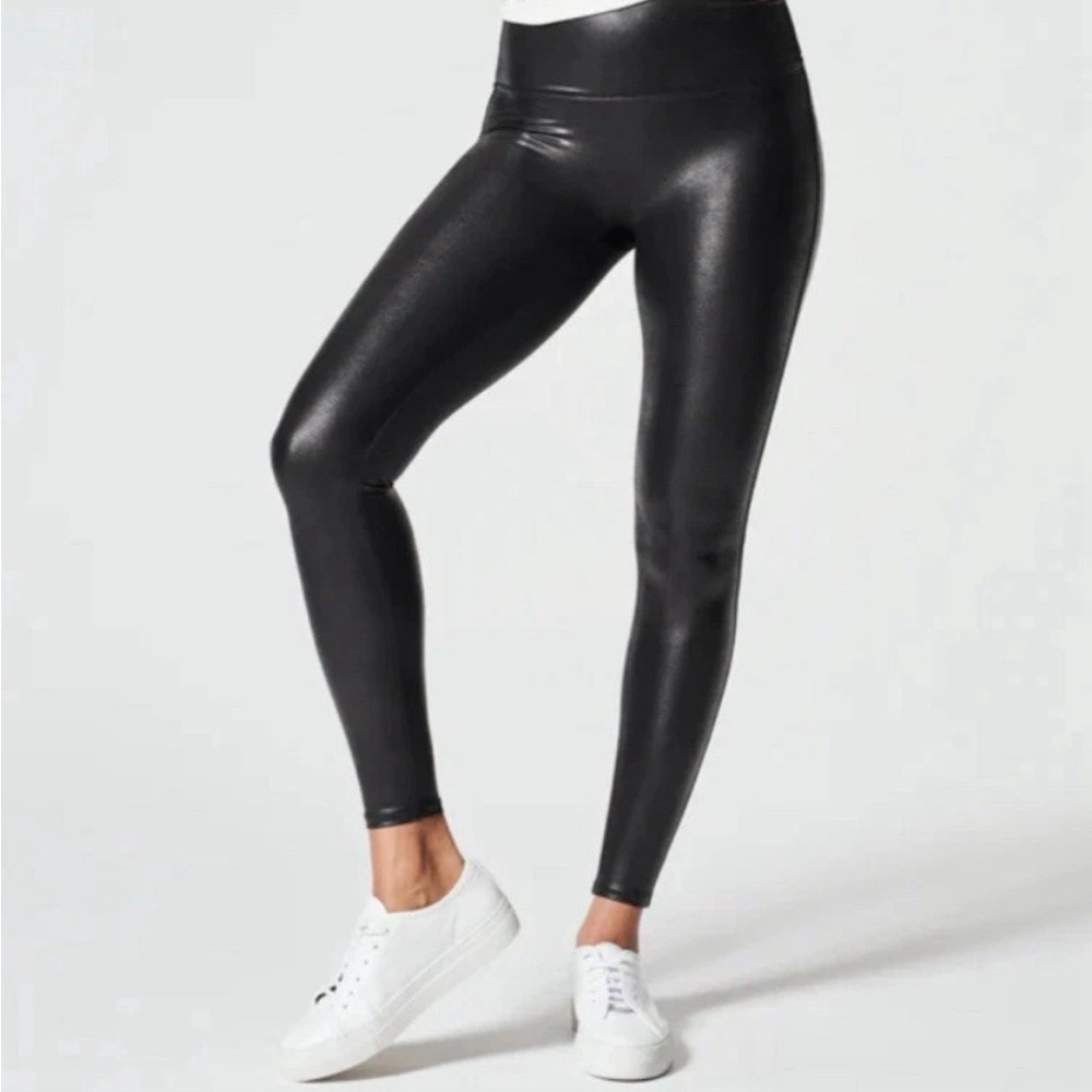 SPANX Faux Leather Leggings Black Size M Petite